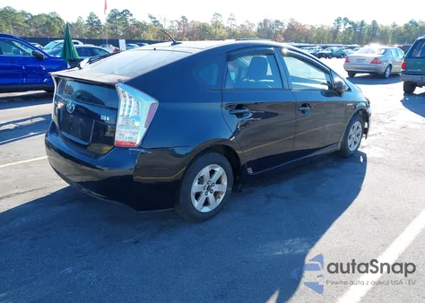 2011 Toyota Prius Two z USA, uszkodzony, nr VIN JTDKN3DU3B5345747